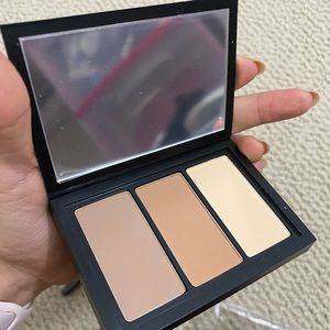 NWOT Smashbox contour palette